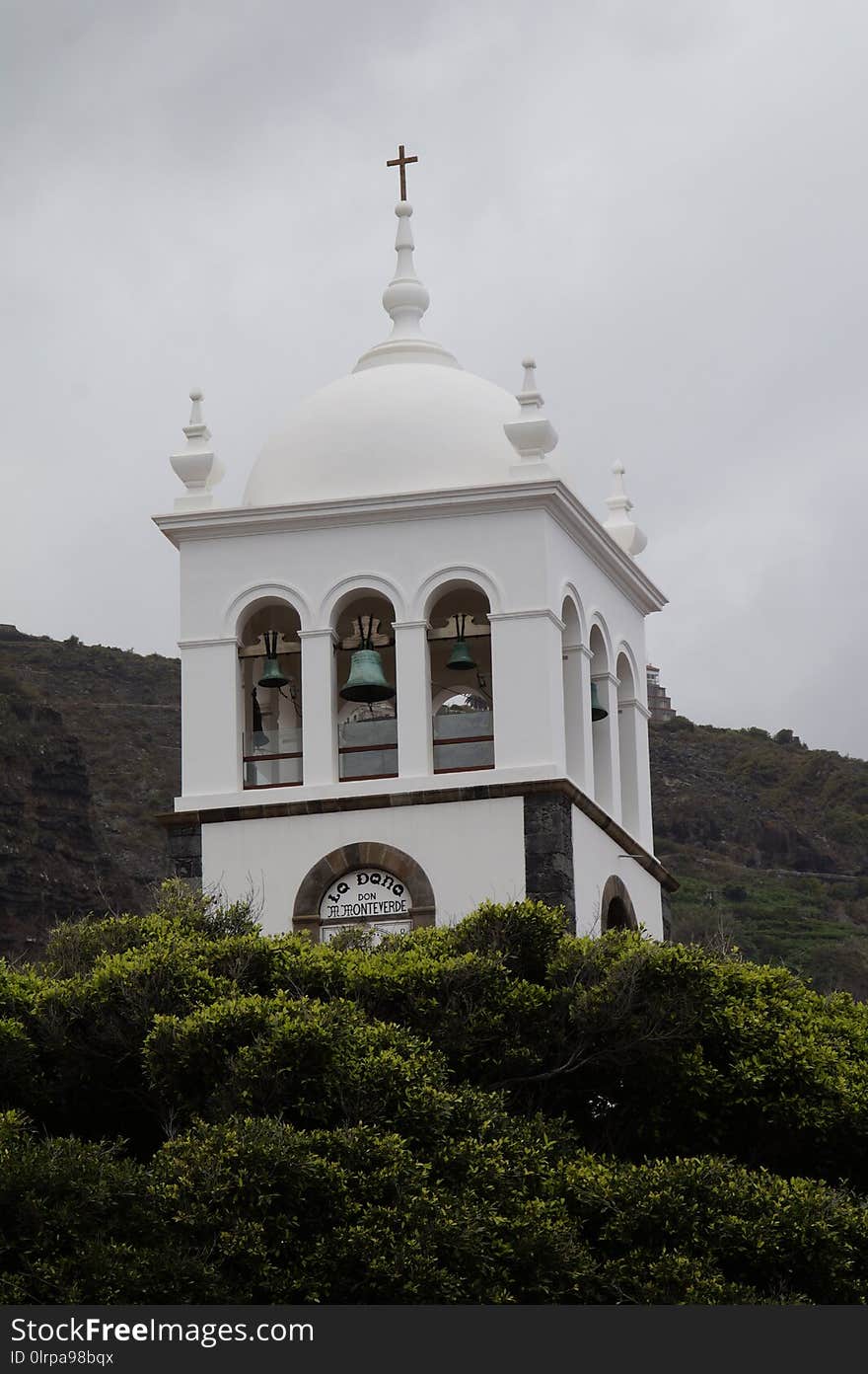 Sky, Landmark, Building, Place Of Worship