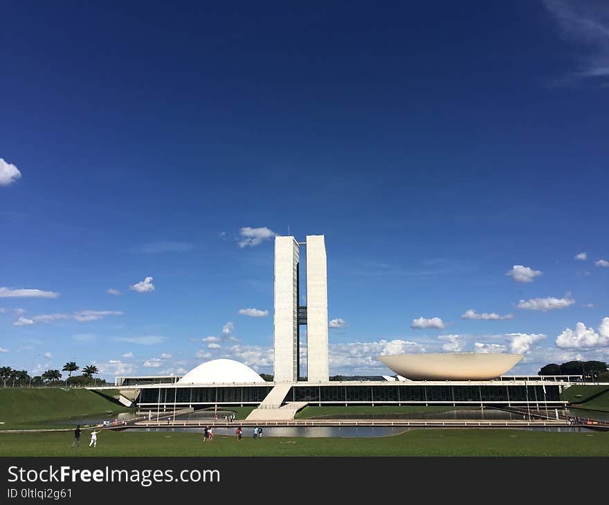 Sky, Landmark, Daytime, Structure