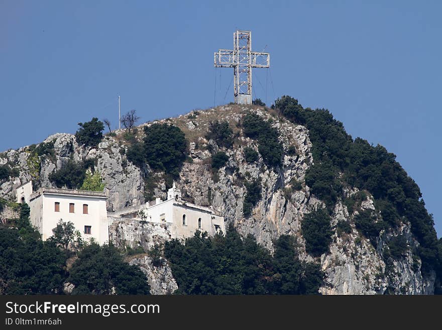 Sky, Mountainous Landforms, Landmark, Mountain