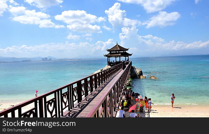 Sea, Sky, Coastal And Oceanic Landforms, Tourism