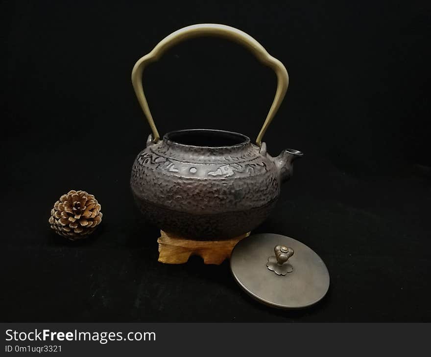 Teapot, Tableware, Kettle, Pottery