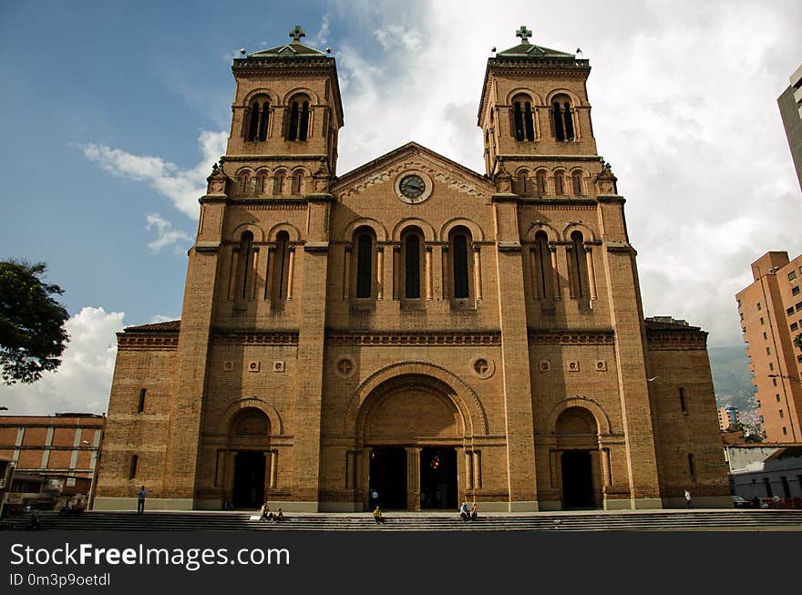 Building, Medieval Architecture, Landmark, Historic Site