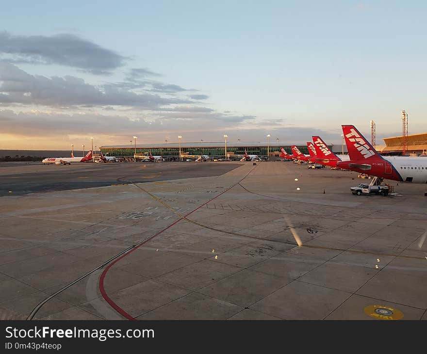 Airline, Sky, Airport Apron, Airliner