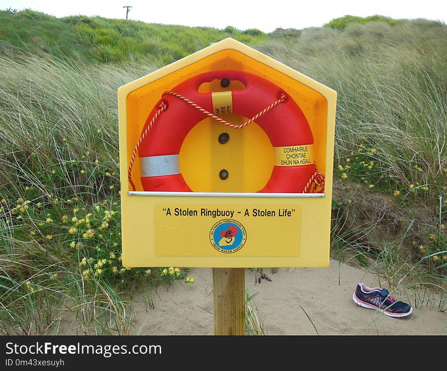 Yellow, Birdhouse, Grass, Traffic Sign