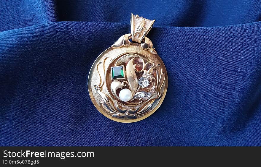 Pendant, Locket, Jewellery, Medal