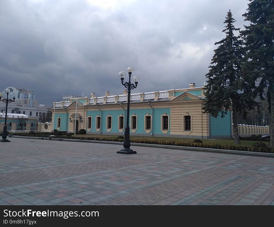 Sky, Landmark, Town, Town Square