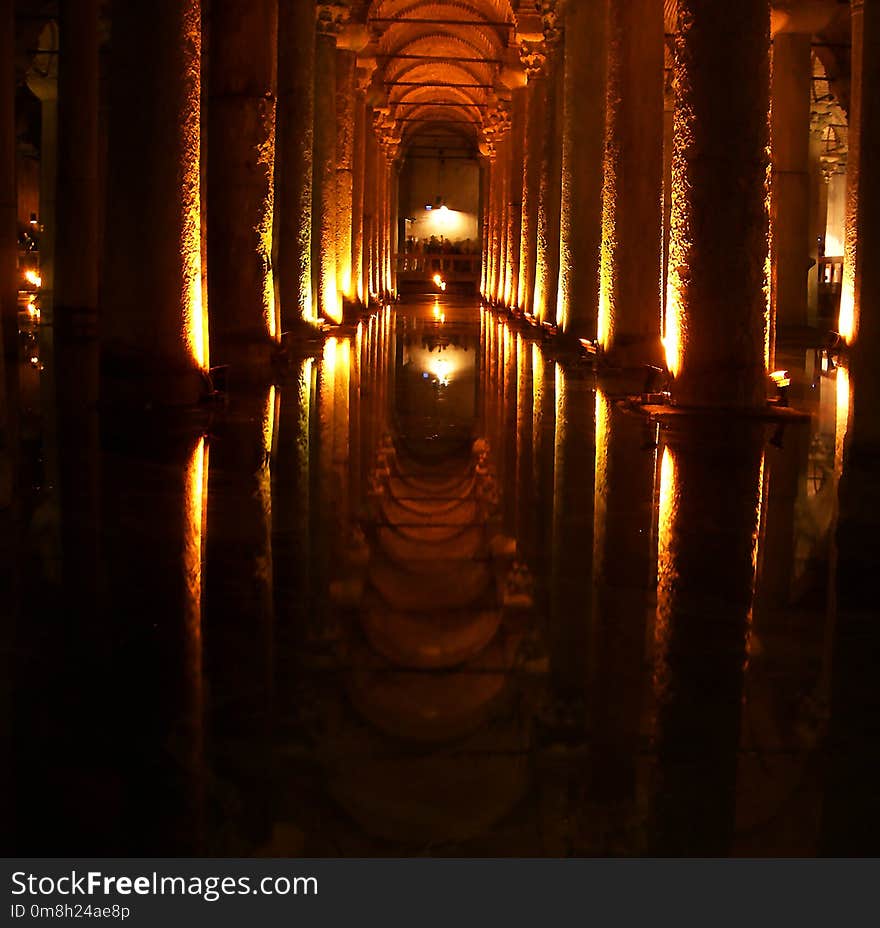 Column, Reflection, Light, Lighting