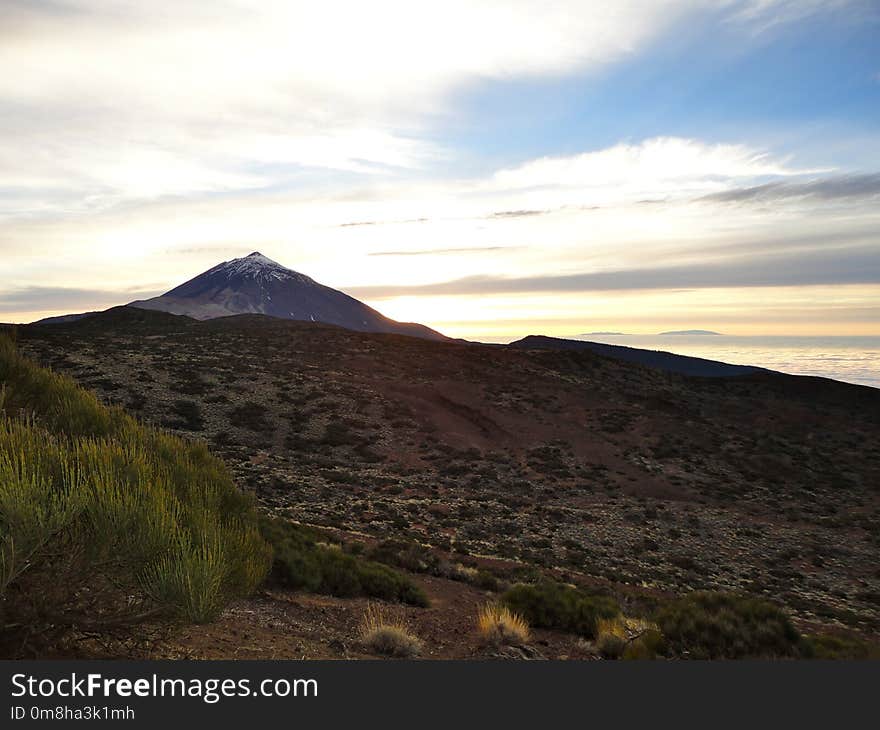 Highland, Sky, Wilderness, Mountainous Landforms