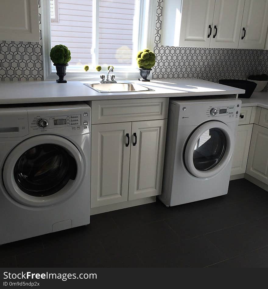 Laundry Room, Major Appliance, Washing Machine, Clothes Dryer