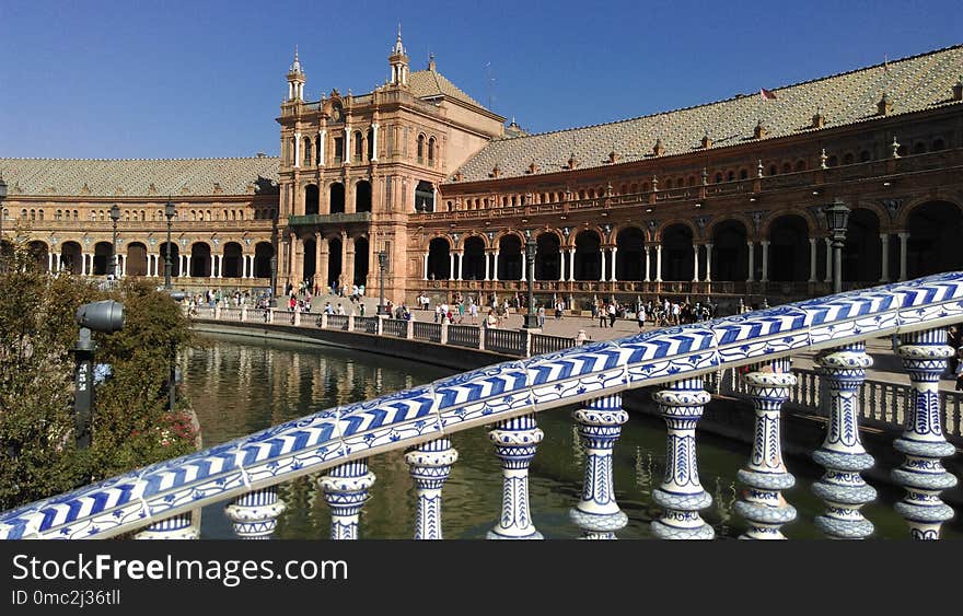 Plaza, Landmark, City, Tourist Attraction