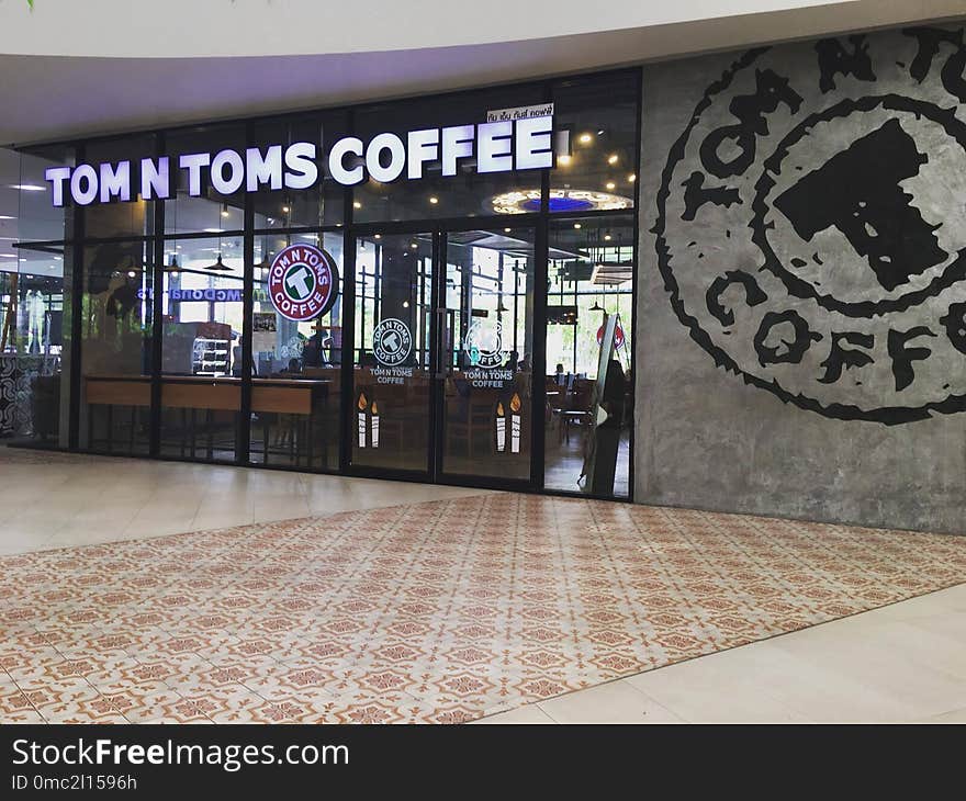 Floor, Glass, Flooring, Shopping Mall