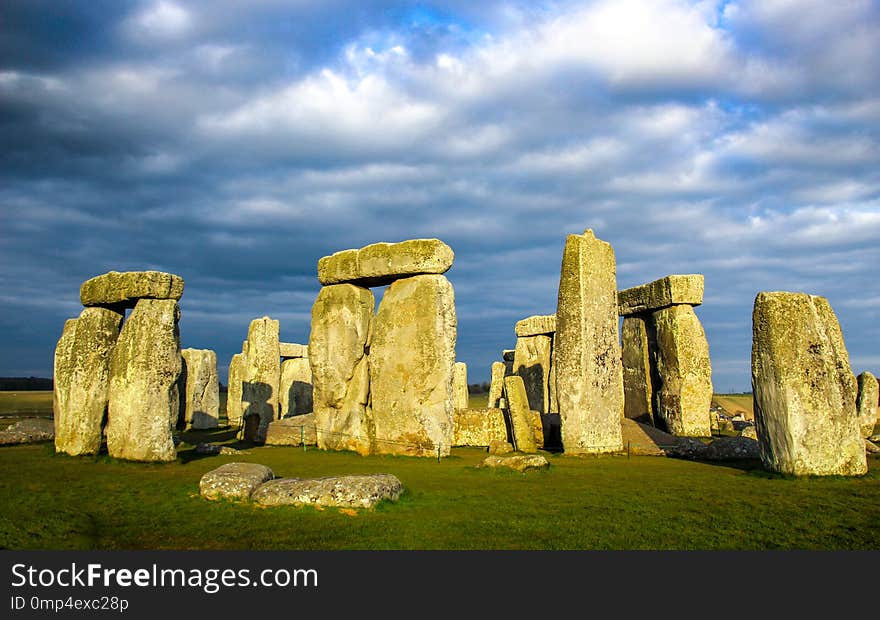 Stonehenge, Ancient prehistoric stone monument