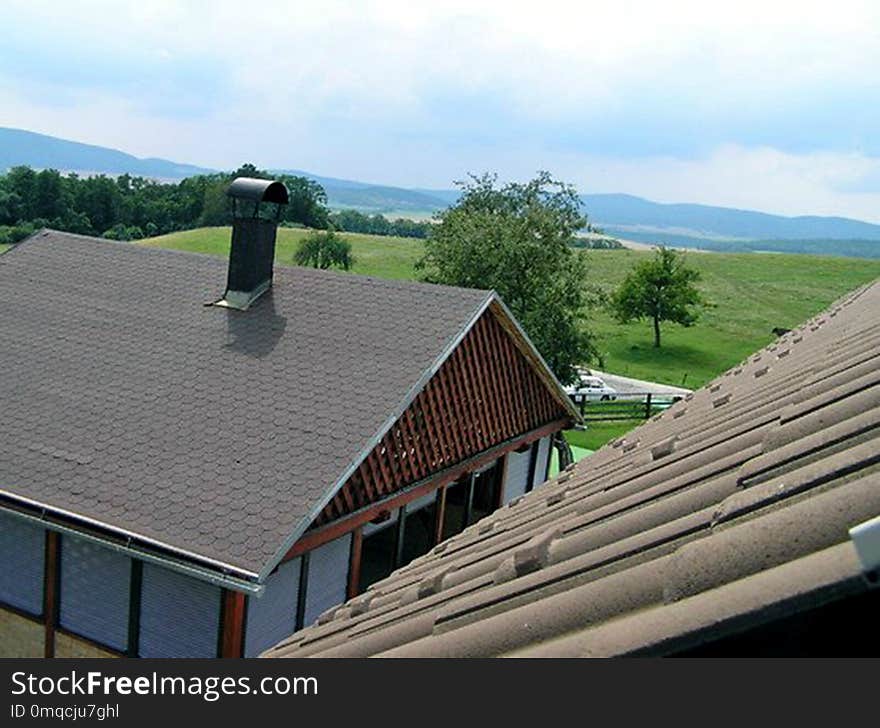 Roof, Property, Outdoor Structure, Real Estate