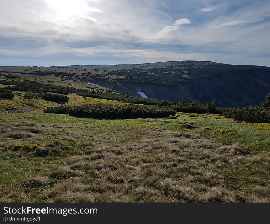 Highland, Sky, Grassland, Hill