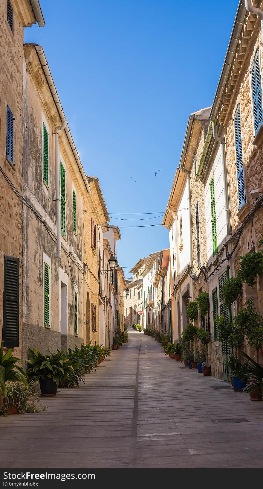 Sky, Neighbourhood, Town, Street