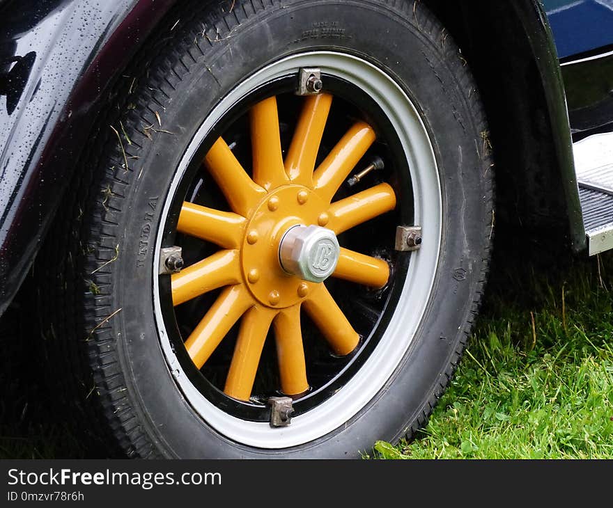 Motor Vehicle, Wheel, Alloy Wheel, Tire