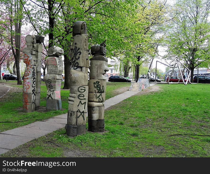 Tree, Sculpture, Outdoor Structure, Park