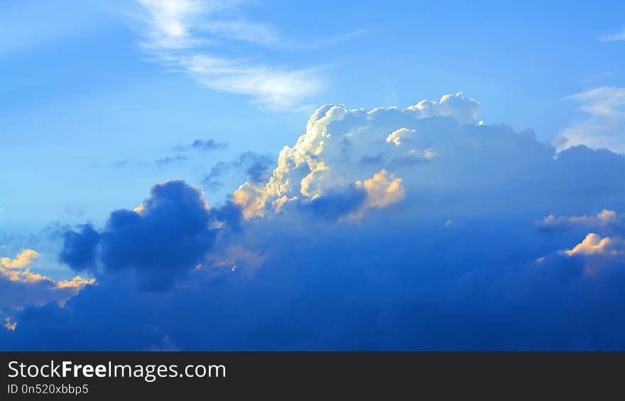 Sky, Cloud, Blue, Daytime