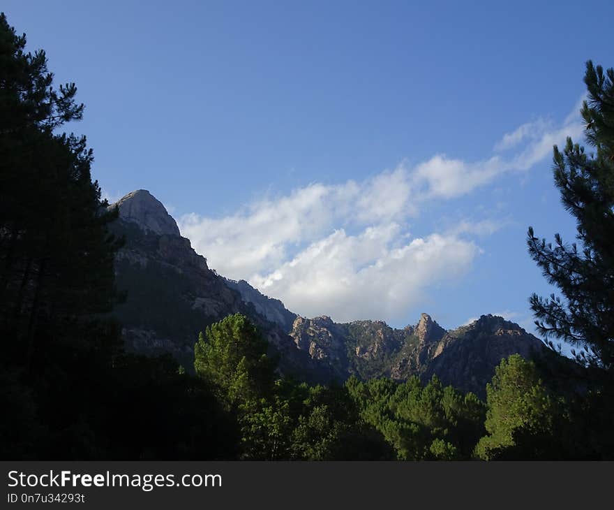 Sky, Mountainous Landforms, Mountain, Nature