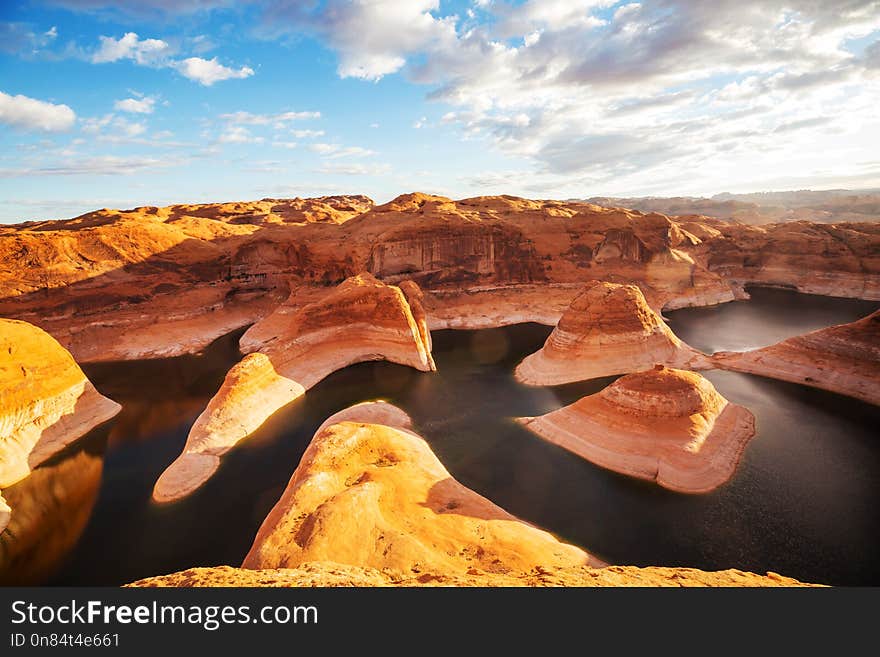 Reflection canyon in Powell lake, USA