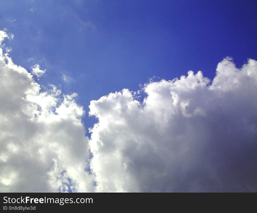 Sky, Cloud, Daytime, Blue