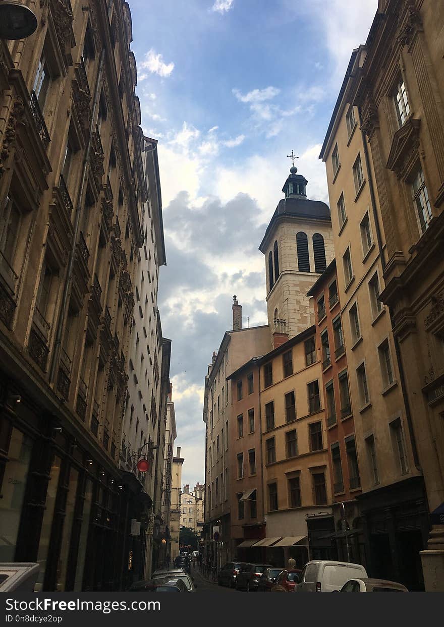 Building, Sky, Town, Neighbourhood