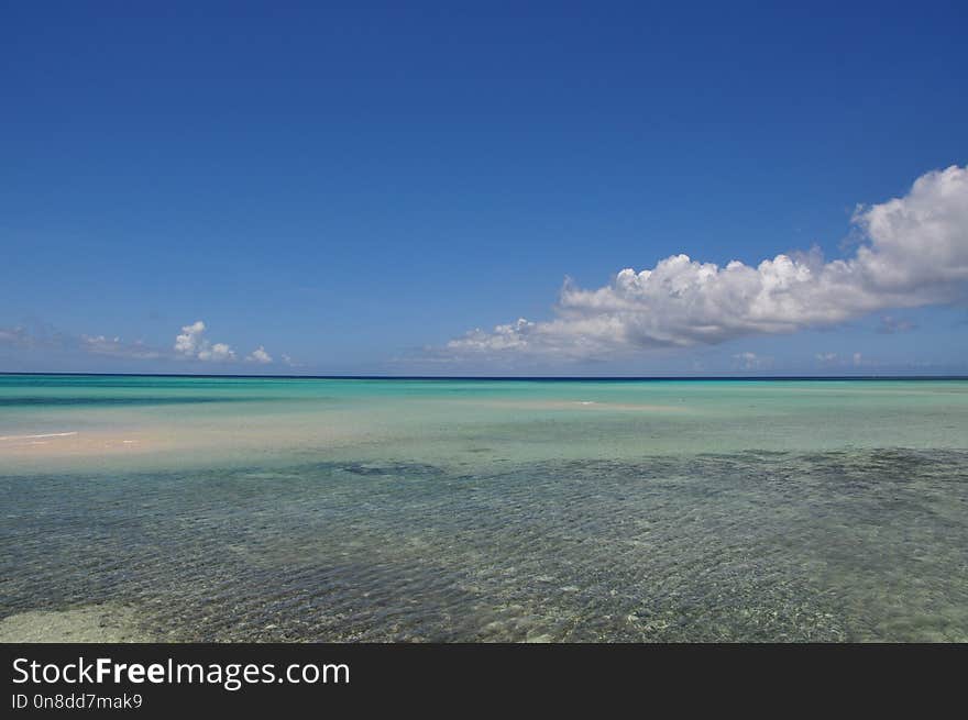 Sea, Coastal And Oceanic Landforms, Sky, Horizon