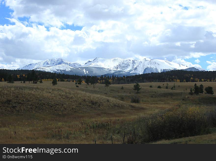 Sky, Mountainous Landforms, Cloud, Highland