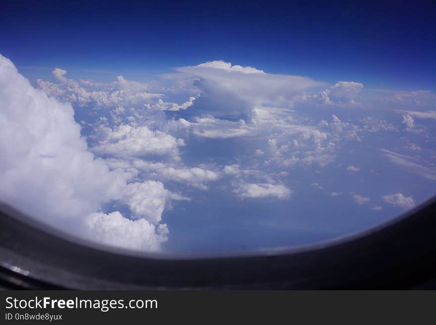 Sky, Cloud, Atmosphere, Daytime