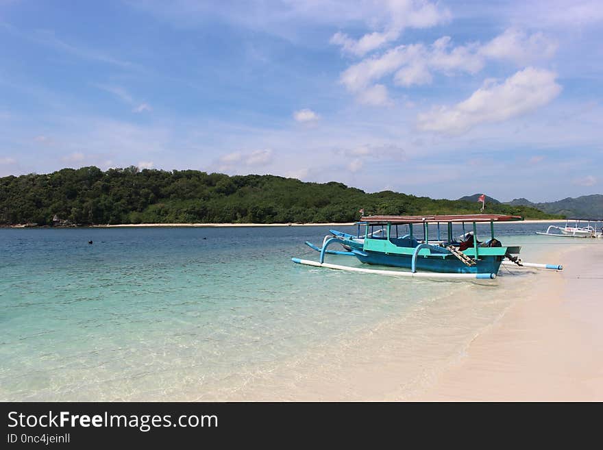 Coastal And Oceanic Landforms, Sea, Body Of Water, Beach