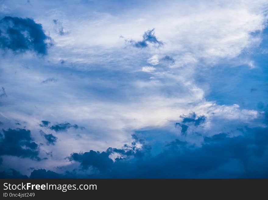 Sky, Cloud, Blue, Daytime