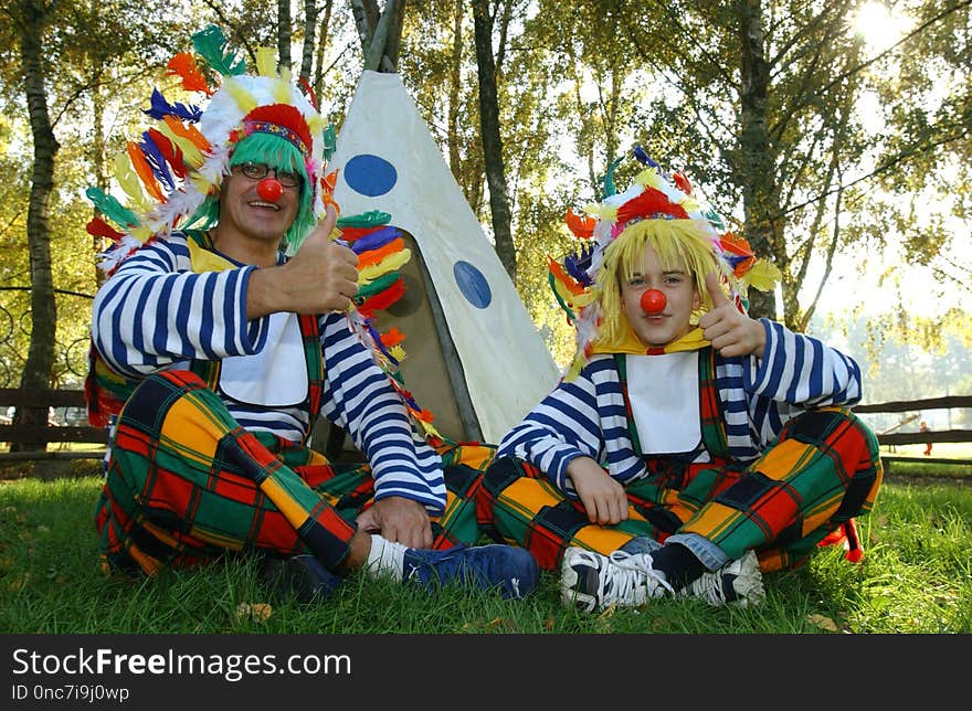 Clown, Performing Arts, Grass, Product