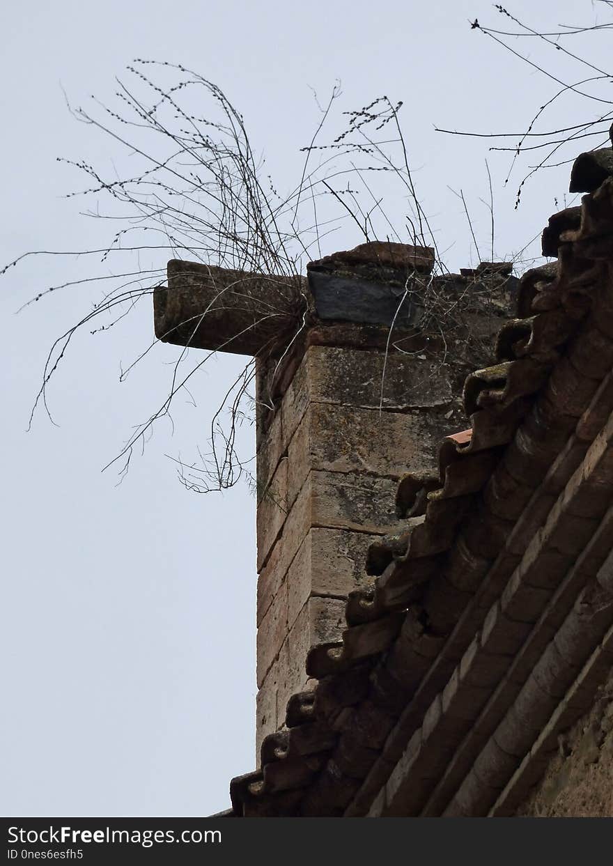 Sky, Wall, Building, Roof