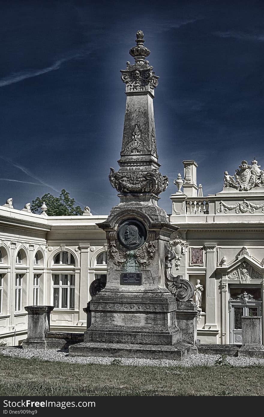 Statue, Landmark, Monument, Sky