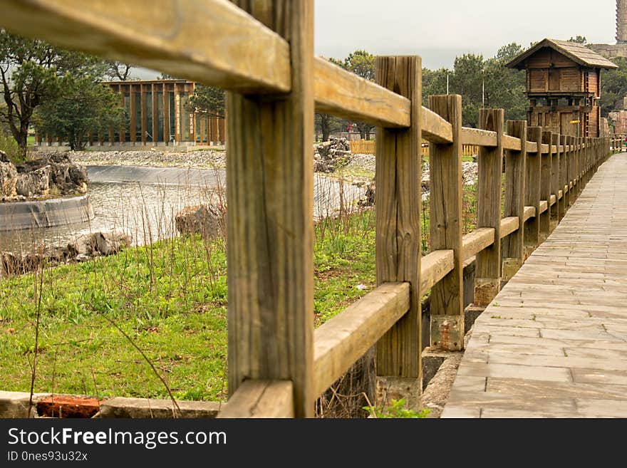 Walkway, Fence, Outdoor Structure, Wood