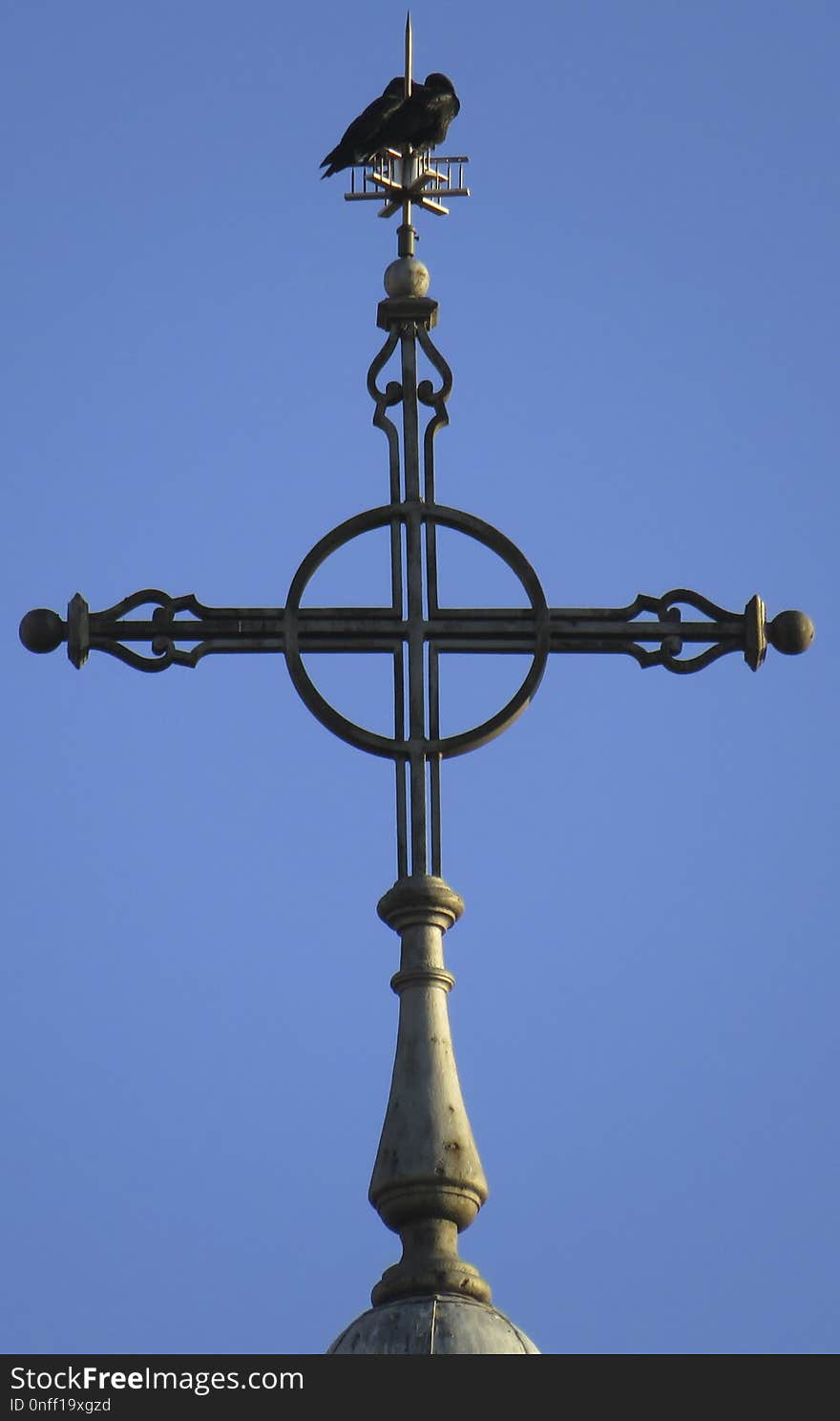 Cross, Sky, Light Fixture, Pole