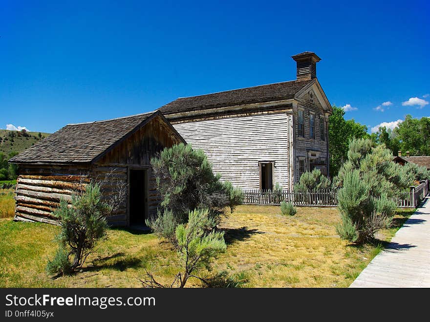 Property, Sky, Home, Cottage