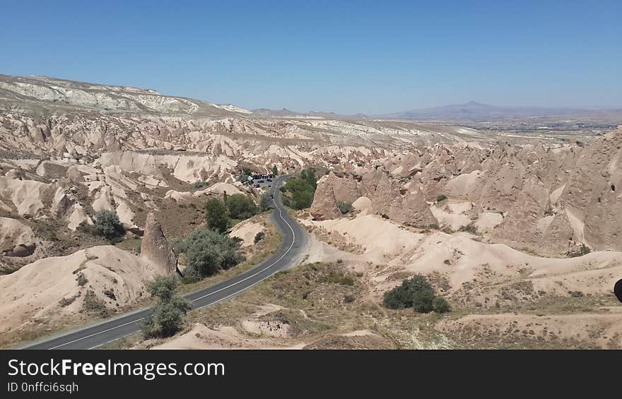 Badlands, Mountainous Landforms, Valley, Wadi