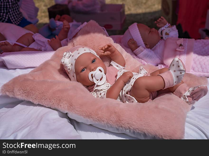 Skin, Pink, Infant, Leg