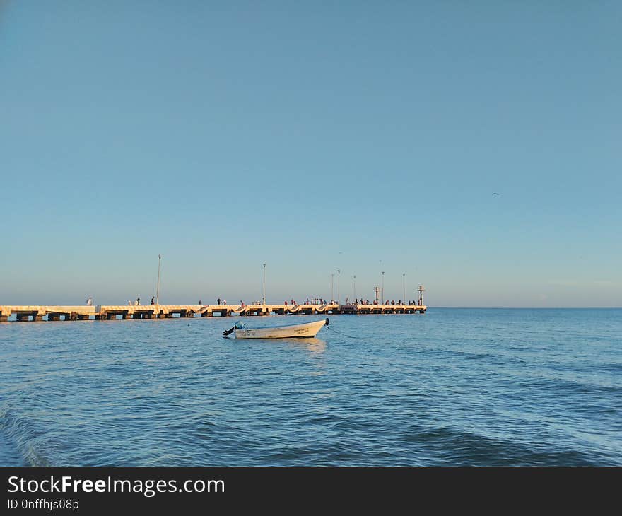 Sea, Waterway, Sky, Coastal And Oceanic Landforms