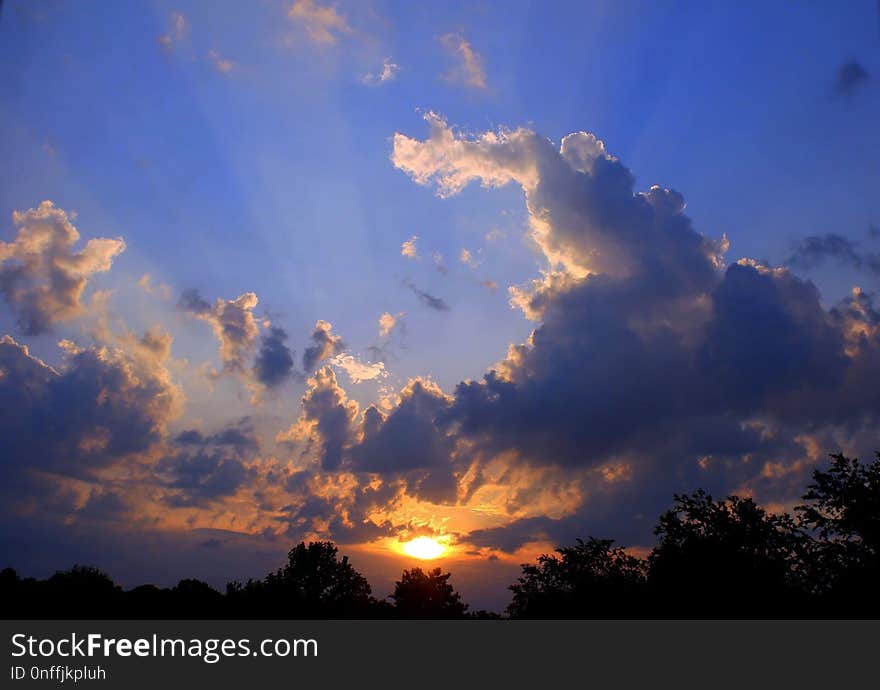 Sky, Cloud, Afterglow, Daytime