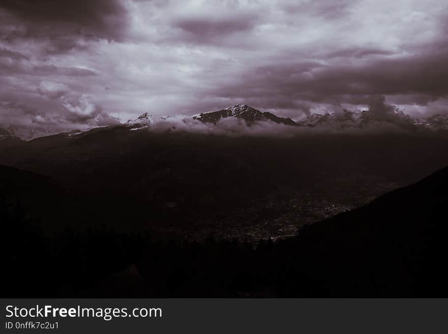 Sky, Highland, Atmosphere, Cloud