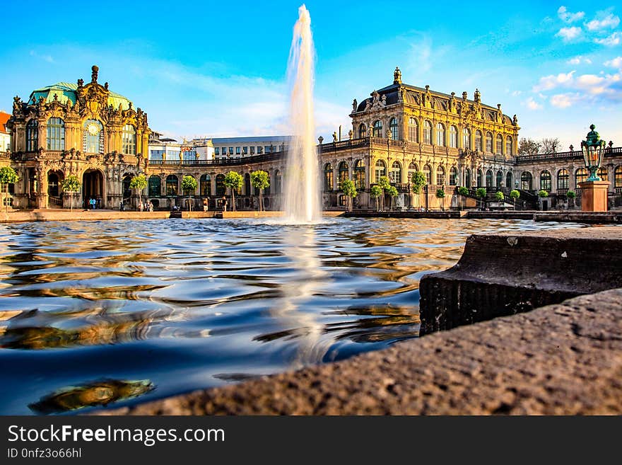 Landmark, Water, Tourist Attraction, Sky