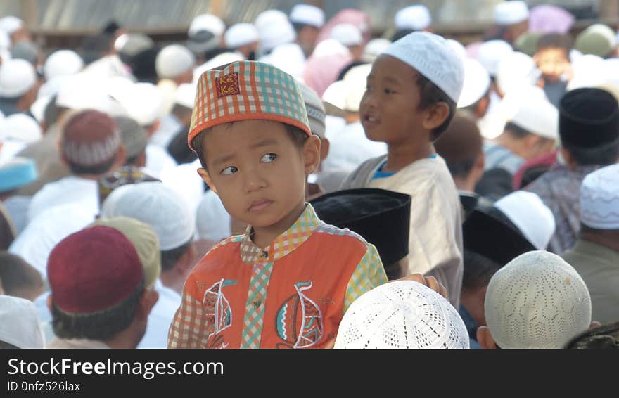 Child, Headgear, Tradition, Crowd