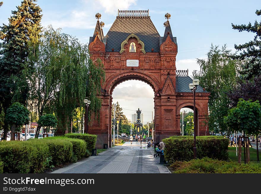 Landmark, Arch, Historic Site, Tree