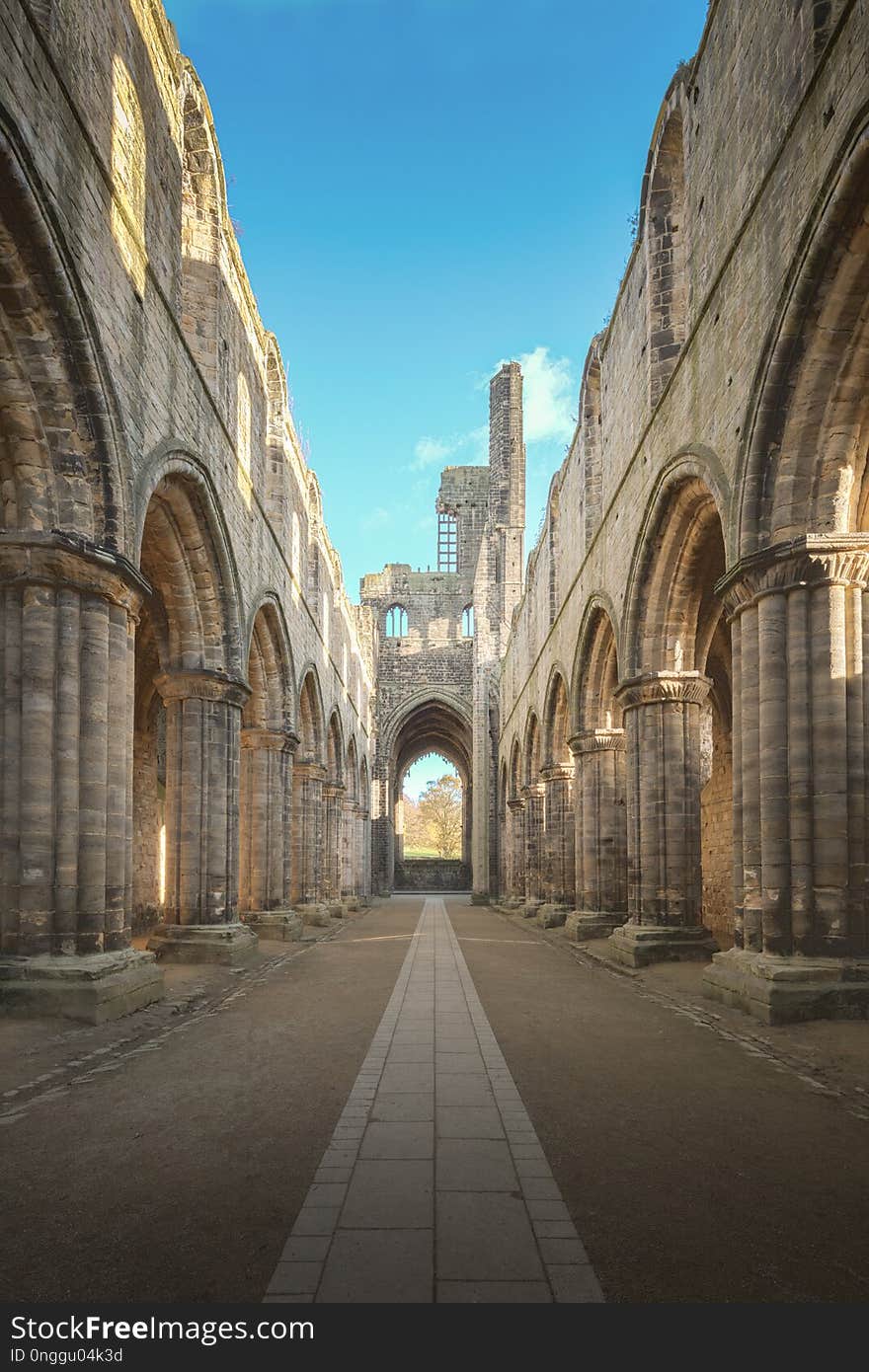 Historic Site, Medieval Architecture, Landmark, Arch