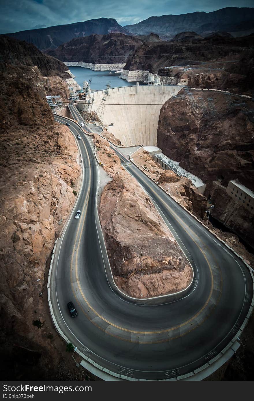 Wandering around hoover dam on  lake mead in nevada and arizona