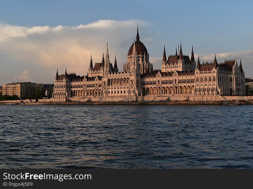 Waterway, Sky, Tourist Attraction, Water