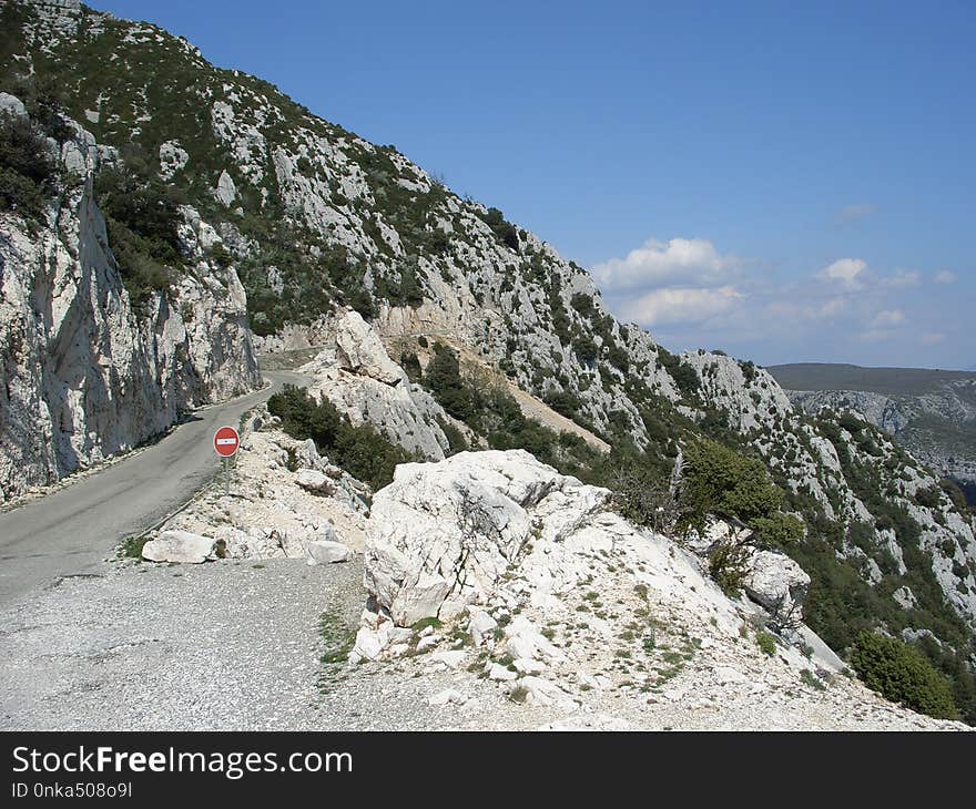 Rock, Geological Phenomenon, Cliff, Mountain