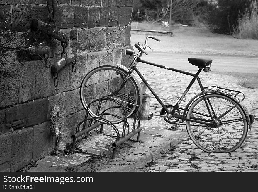 Land Vehicle, Bicycle, Black And White, Road Bicycle